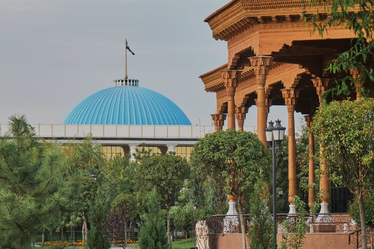 Uzbek parliament